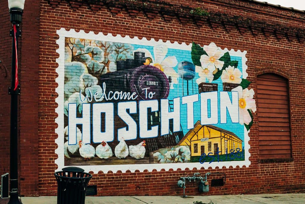 Living in Hoschton